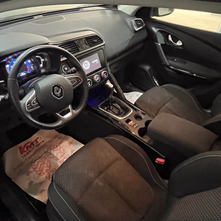 Intérieur cuir et tissu Renault Kadjar location Algérie