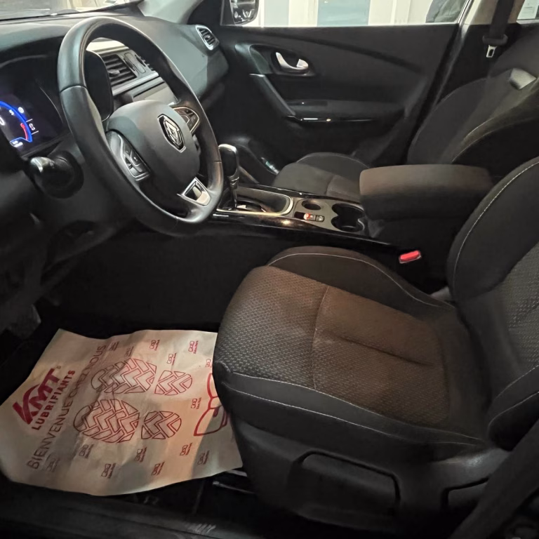 Détail intérieur SUV Renault Kadjar aéroport Alger