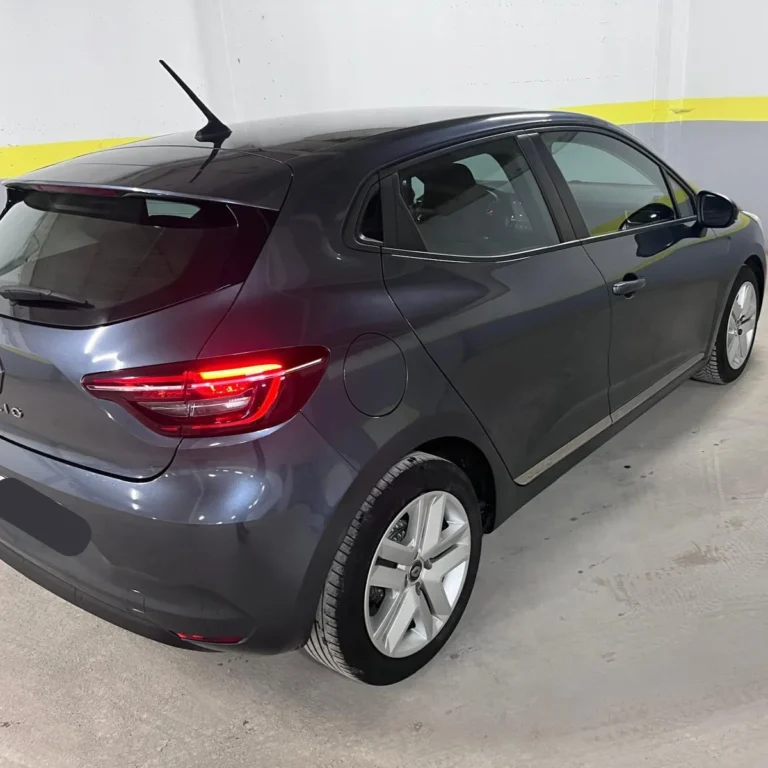 Arrière Renault Clio V TCe 90ch - partenaire de confiance pour location à Tlemcen